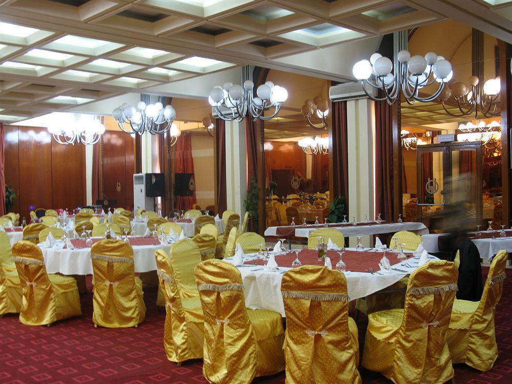 Gaweye Hotel Niamey Exterior photo